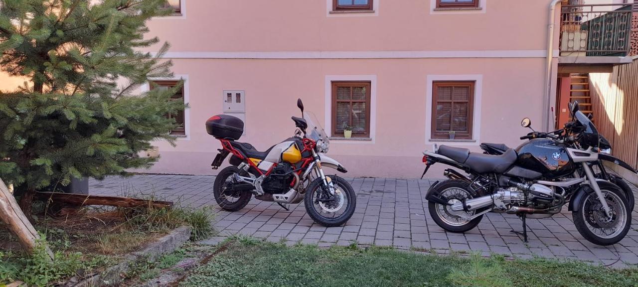 Apartment Slovan Škofja Loka エクステリア 写真