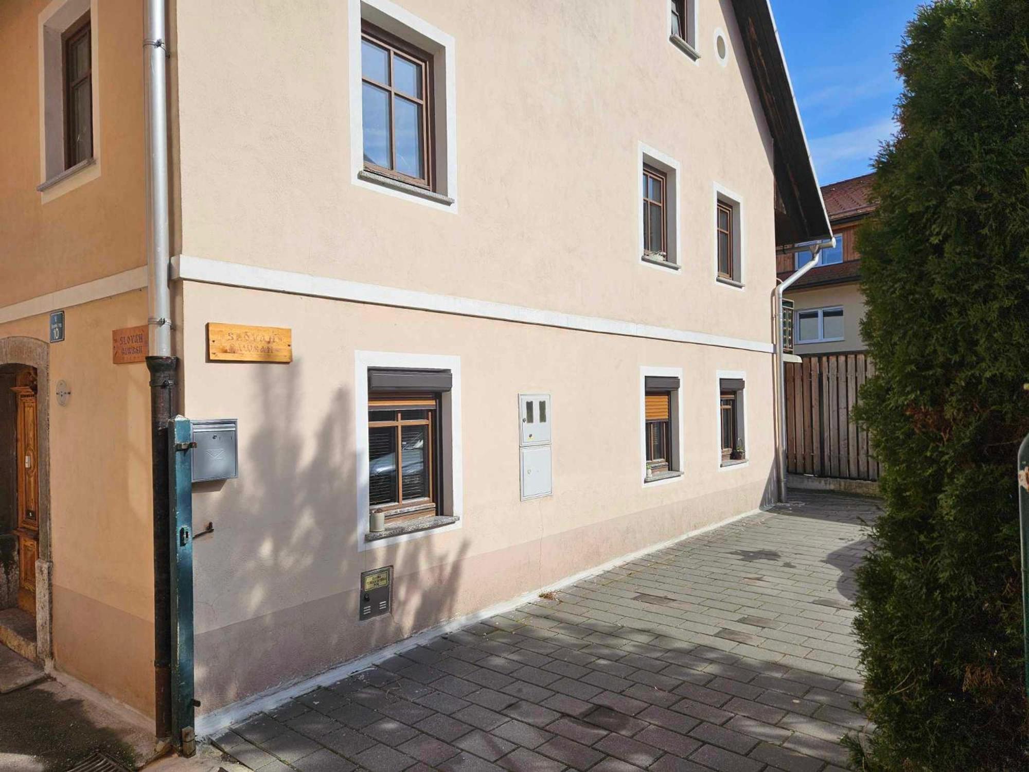 Apartment Slovan Škofja Loka エクステリア 写真